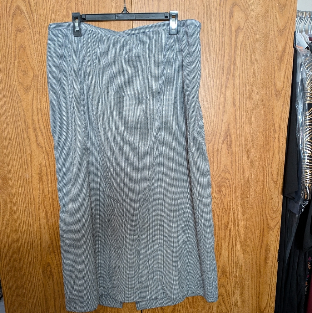 CJ Banks Navy and White Maxi Skirt